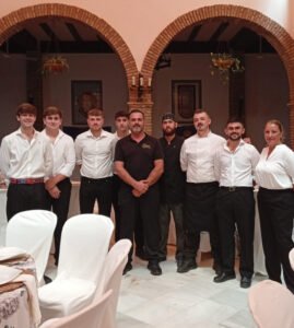 equipo-cortijo-catering-raffaello-sevilla Equipo de catering para boda civil en Sevilla