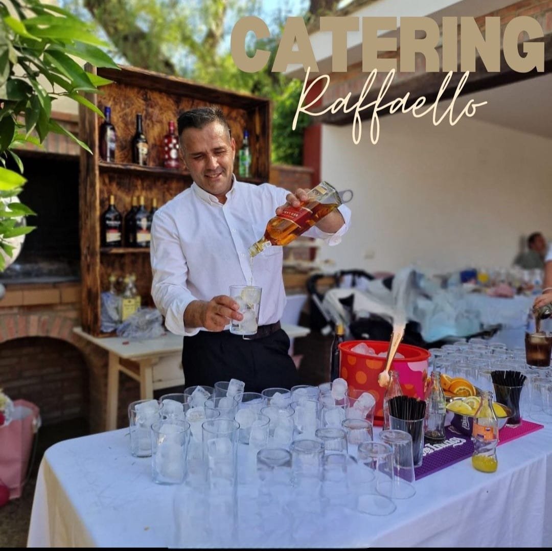 rafa-mesa-cocteles-catering-raffaello-sevilla Mesa de cocteles para servicio de catering en un evento en Sevilla